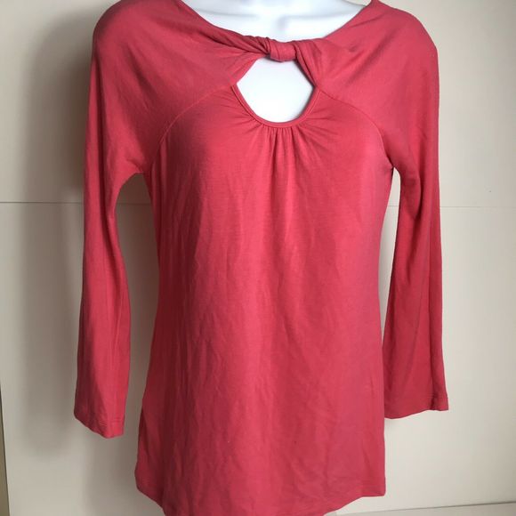 Bcbg Maxazria 3/4 Sleeve Rayon Top - Picture 2 of 7